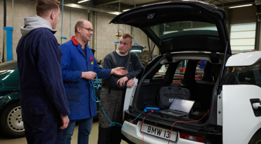 Docent/ instructeur personenautotechniek   R001