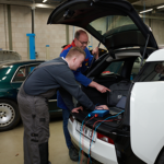 Docent mobiliteitstechniek (personenauto's) (R027)